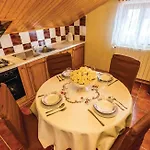With Parking Space - 15946 Novi Vinodolski